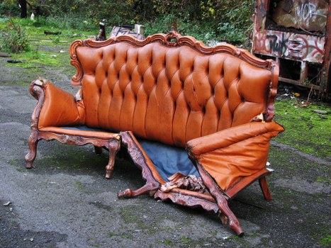 Company vehicle collecting commercial waste